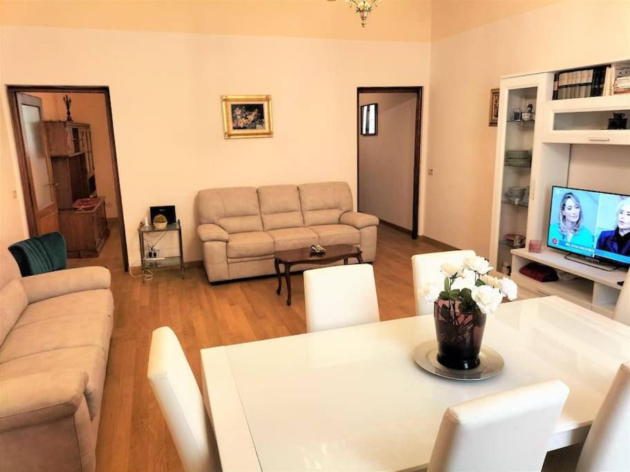 Ghibellina Elegant With 4 Bedrooms Apartamento Florencia