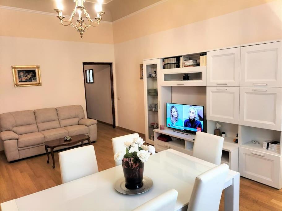 Ghibellina Elegant With 4 Bedrooms Apartamento